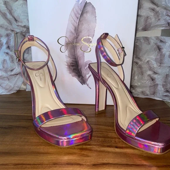 Barbie Pink Heels - Picture 3 of 7